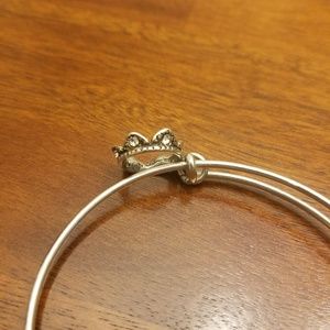 Alex and Ani Jewelry - Alex and Ani "Queen's Crown" Bracelet Alex and Ani Jewelry - Alex and Ani "Queen's Crown" Bracelet